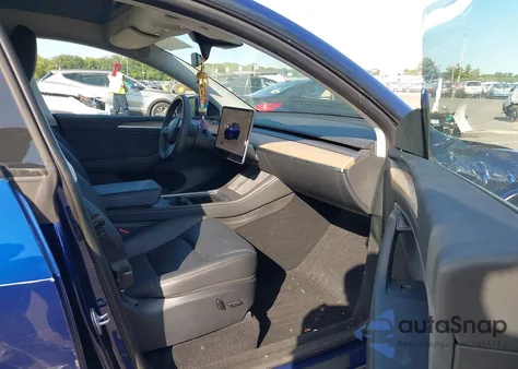 2023 Tesla Model Y Awd/Long Range Dual Motor All-Wheel Drive from USA, damaged, VIN 7SAYGDEE9PA075463